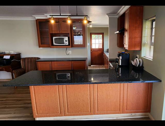 4 BEDROOM FREESTANDING FOR SALE IN MONTE CHRISTO